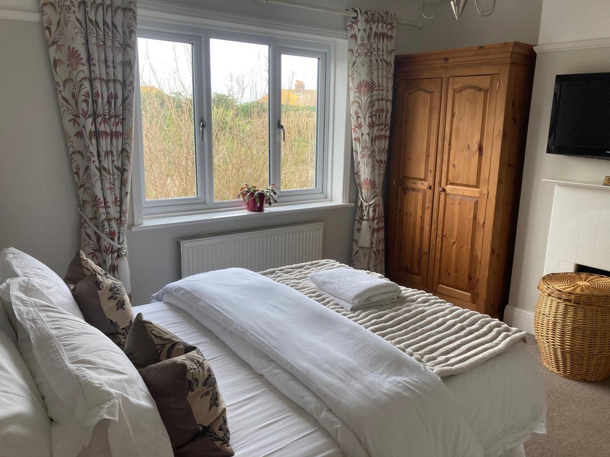 Abi B&B Cliftonville Esterno foto