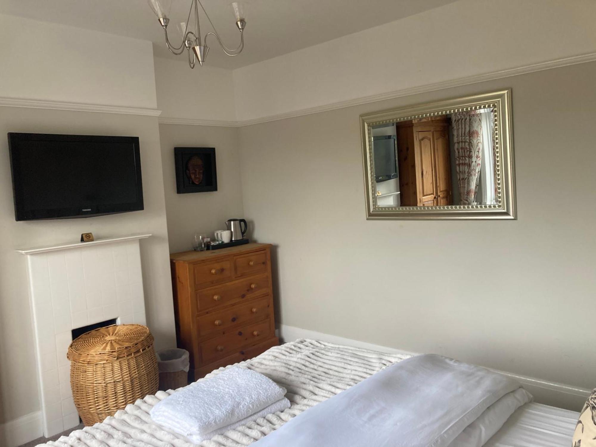 Abi B&B Cliftonville Esterno foto